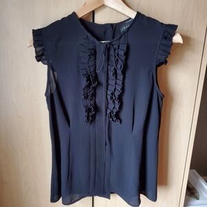 Vintage Theory Black Sleeveless Top